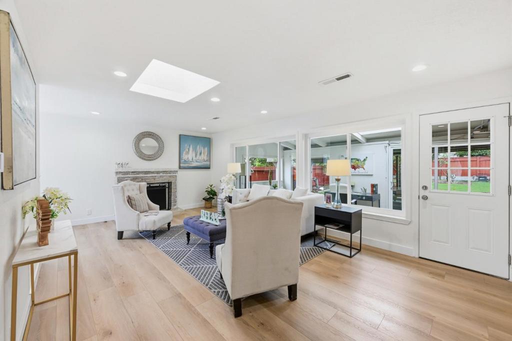 2994 Rustic Drive
