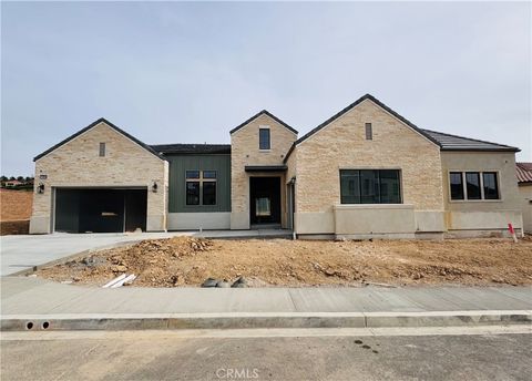 Photo of 11900 Red Hawk Lane, Porter Ranch, CA 91326 (MLS # SR25278333)