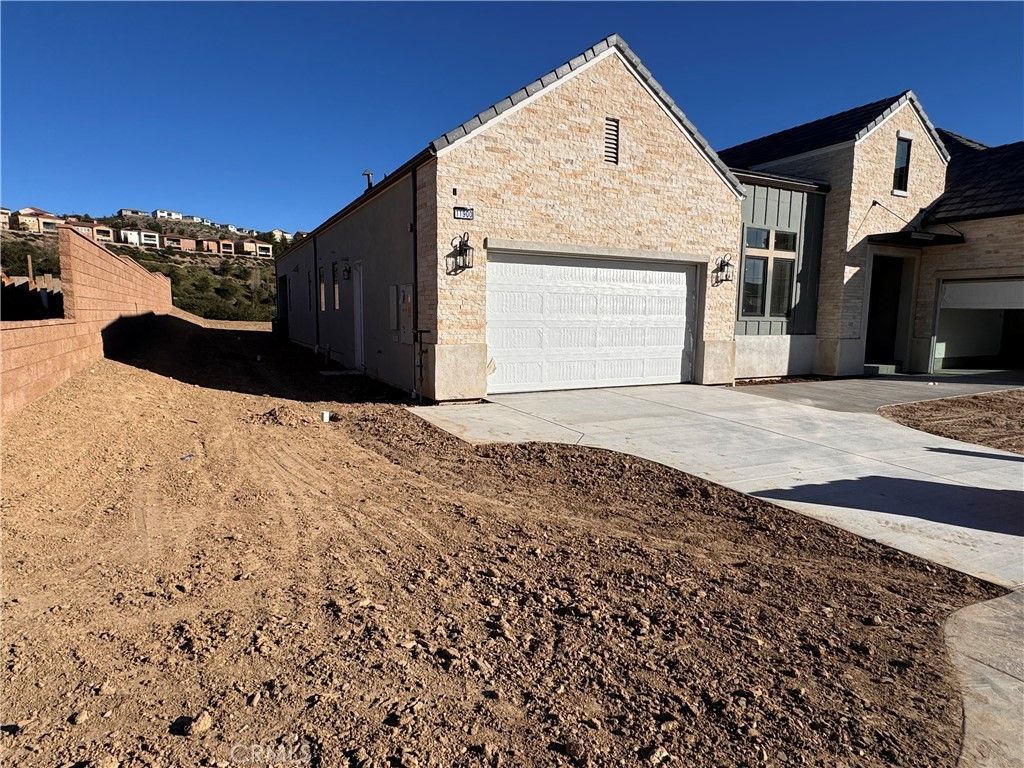 Photo of 11900 Red Hawk Lane, Porter Ranch, CA 91326 (MLS # SR25278333)