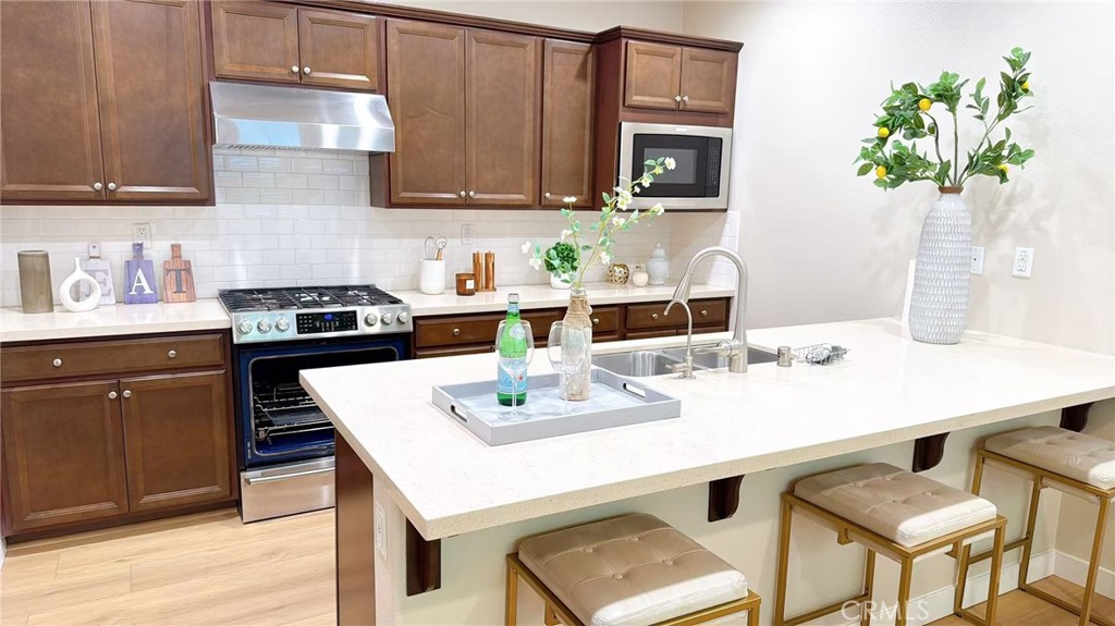 Properties 3 2029 Tracy Ln