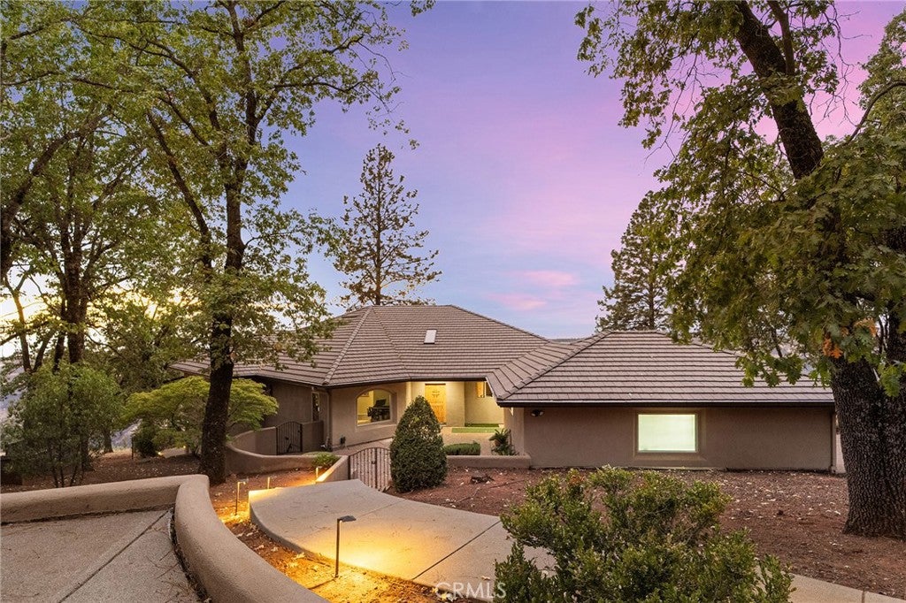 14989 Woodland Park