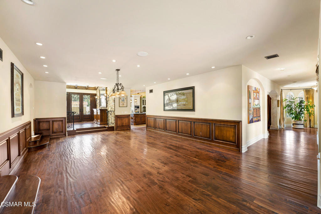 Unknown-999 - Residential