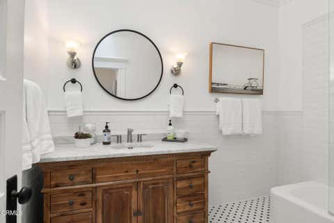Tiny photo for 1106 E Santa Clara Street, Ventura, CA 93001 (MLS # V1-38027)
