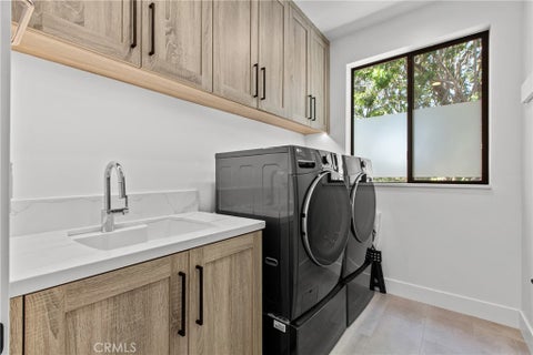 Tiny photo for 2054 Fixlini Street, San Luis Obispo, CA 93401 (MLS # SC26191665)