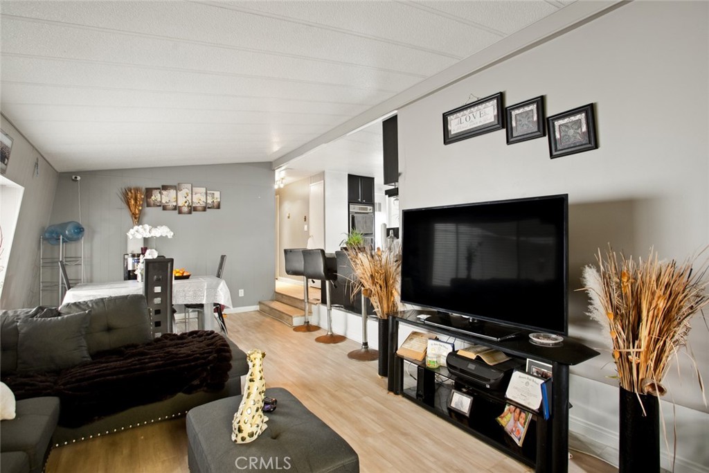 1414 W CENTRAL Avenue 10