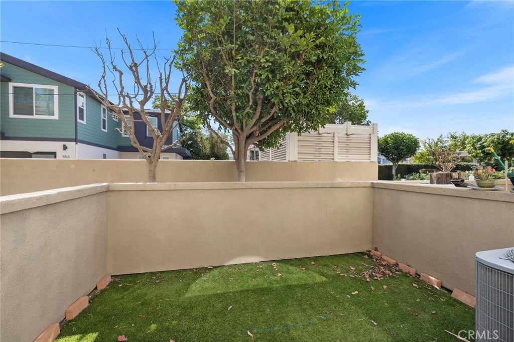 1940 Maple Avenue 111