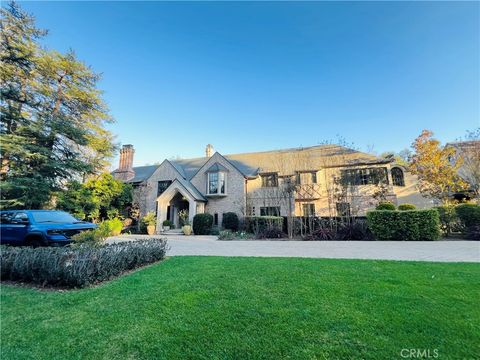 Photo of 4110 Woodleigh Lane, La Canada Flintridge, CA 91011 (MLS # WS26021416)
