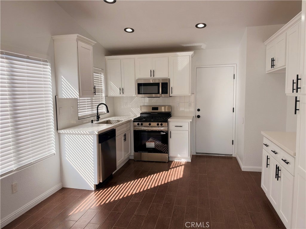 11363 Addison