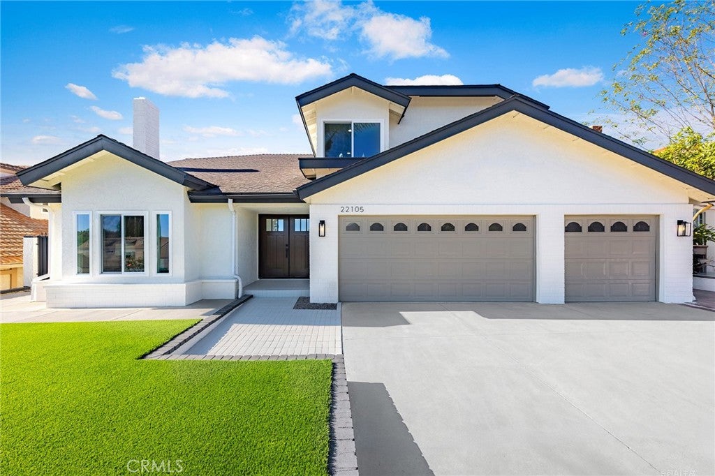 22105 Birds Eye Dr