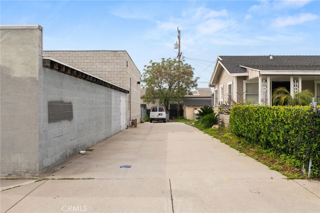 1609 S California Avenue