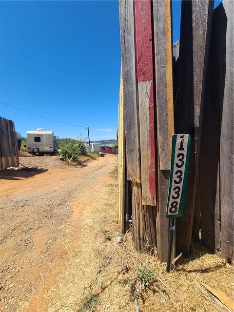 Photo of 13338 Hog Ranch Rd, Concow, CA 95965 (MLS # OR25249383) Photo of 13338 Hog Ranch Rd, Concow, CA 95965 (MLS # OR25249383)