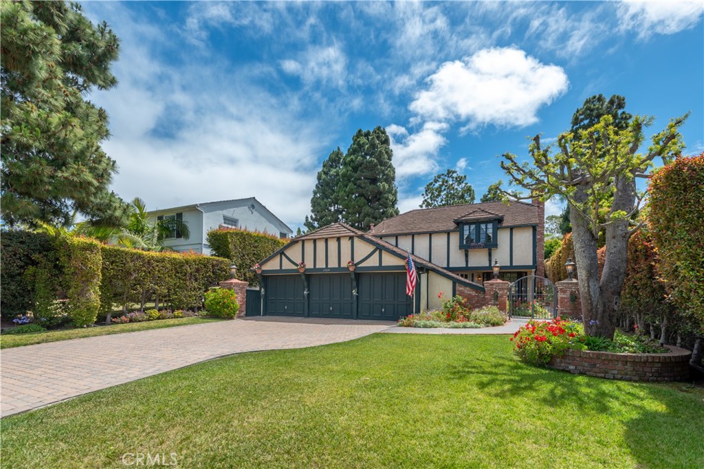 1704 Palos Verdes Drive West