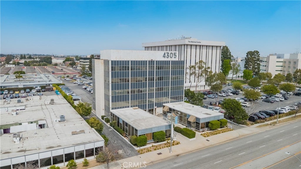 4305 Torrance Blvd 306