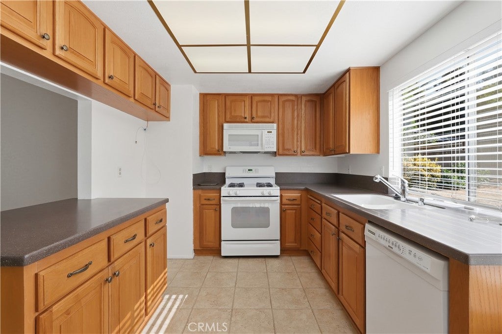 28631 Mount Sawtooth