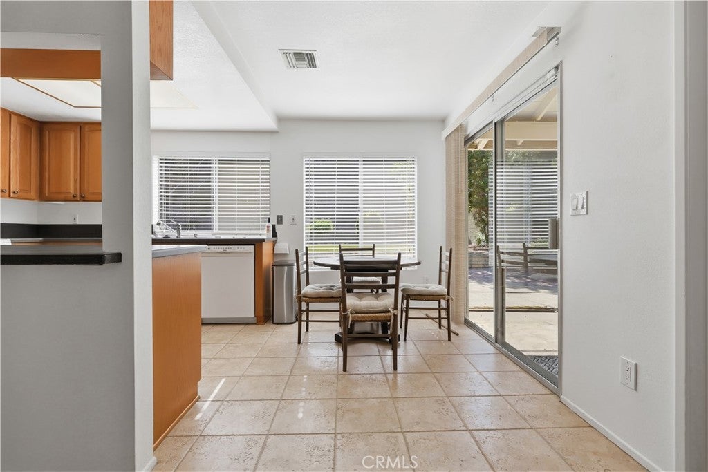 28631 Mount Sawtooth