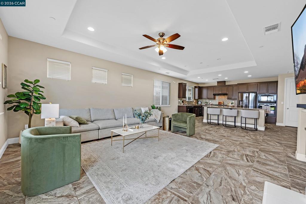 1205 1205 Villa Terrace Dr