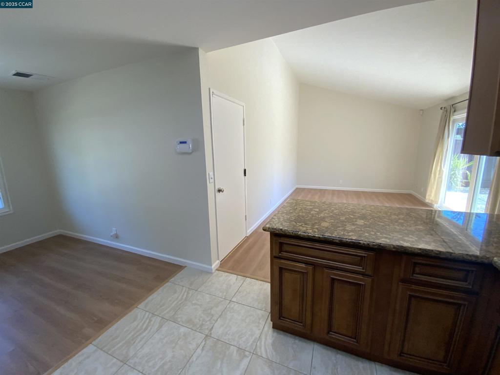 MONTEVIDEO - Residential Lease