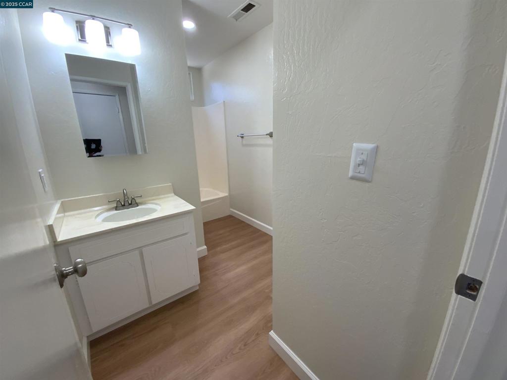 MONTEVIDEO - Residential Lease