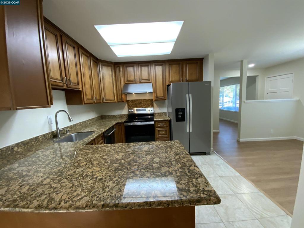 MONTEVIDEO - Residential Lease