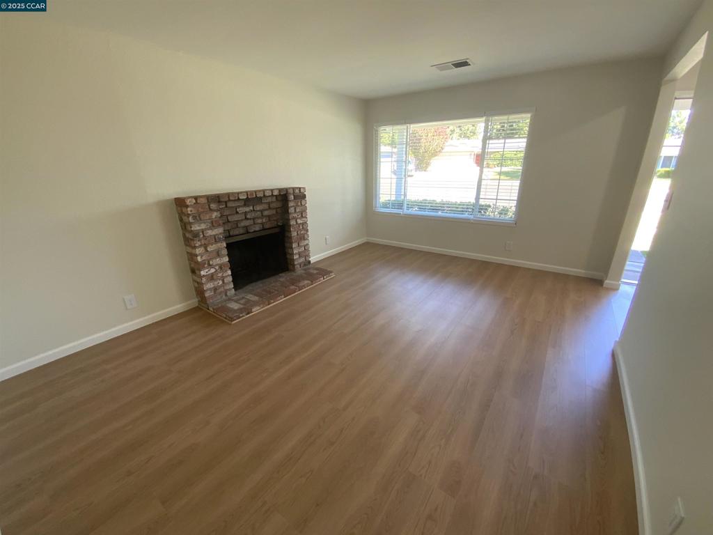 MONTEVIDEO - Residential Lease