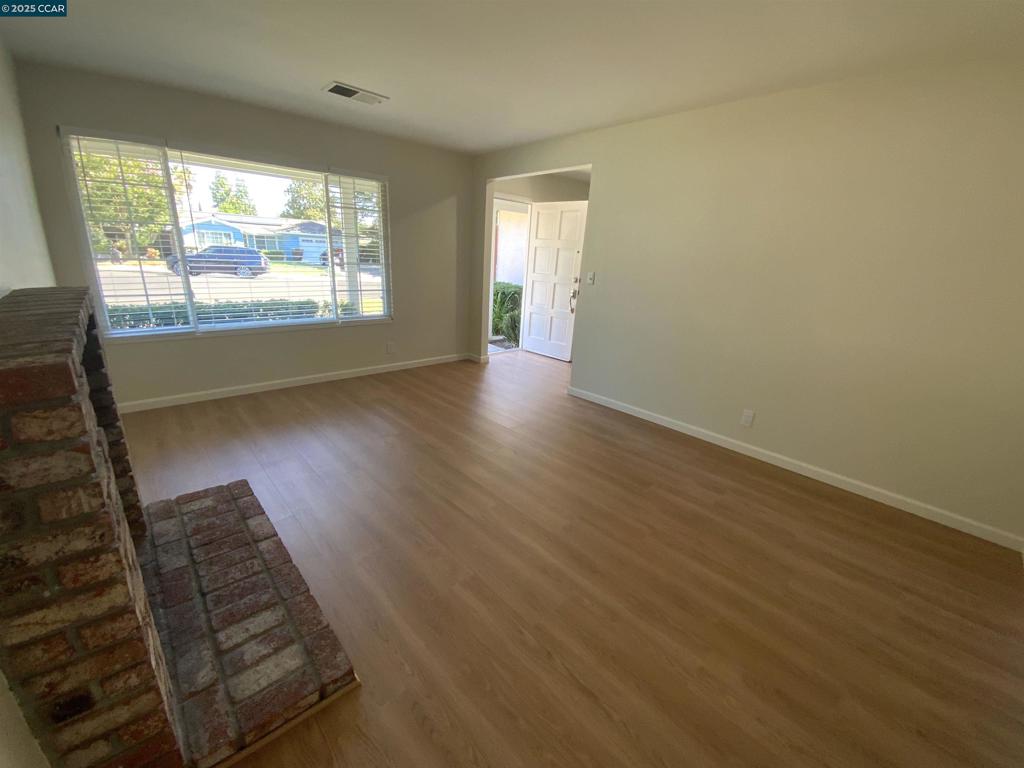 MONTEVIDEO - Residential Lease