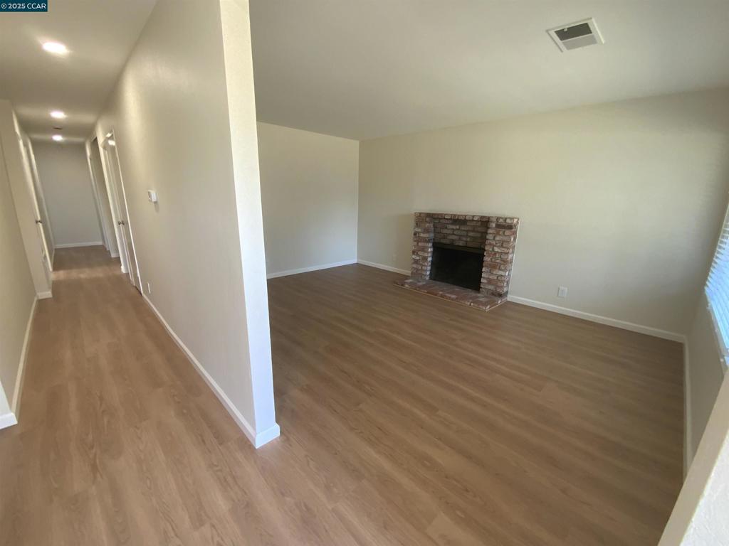 MONTEVIDEO - Residential Lease