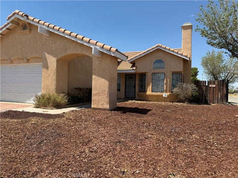 Photo of 1645 E Kettering ST, Lancaster, CA 93535 (MLS # SR26170619)
