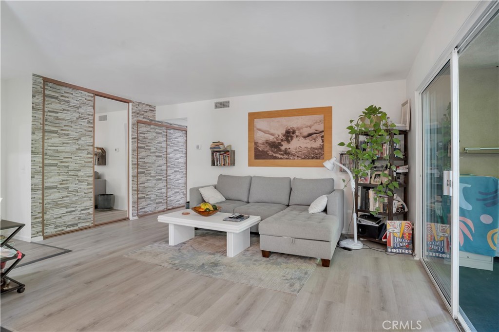 Oaknoll Villas (314) - Residential
