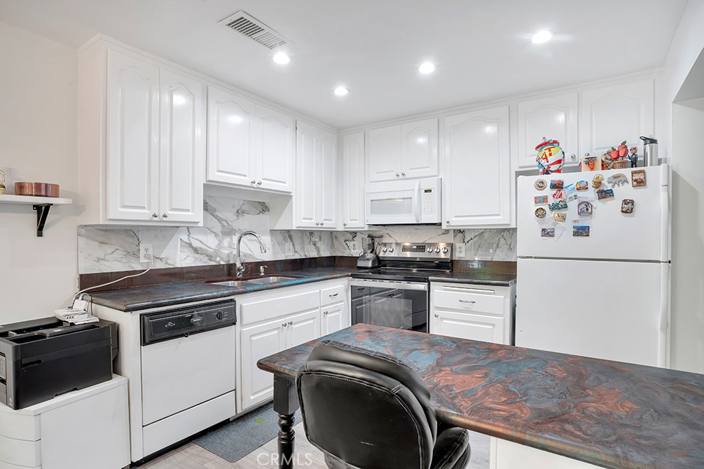 Oaknoll Villas (314) - Residential