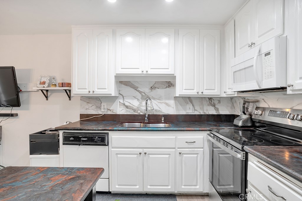 Oaknoll Villas (314) - Residential