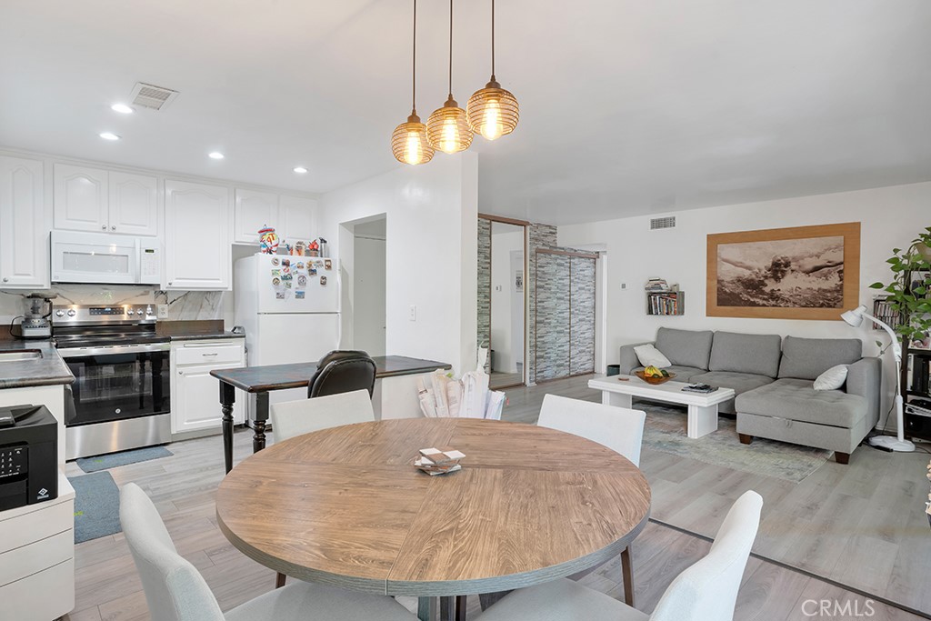 Oaknoll Villas (314) - Residential