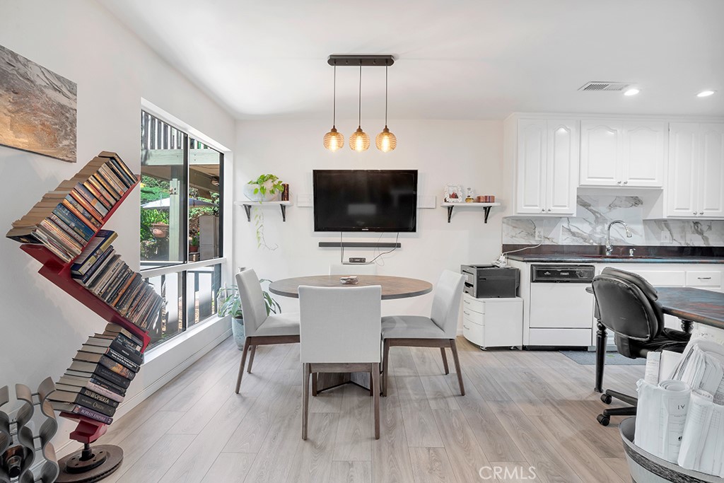 Oaknoll Villas (314) - Residential