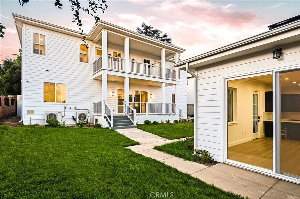 1688 E Mendocino