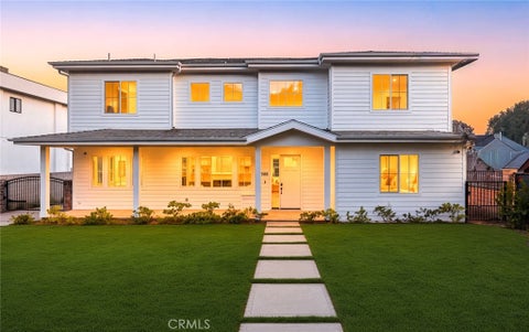 Photo of 1688 E Mendocino St, Altadena, CA 91001 (MLS # SR26180268)