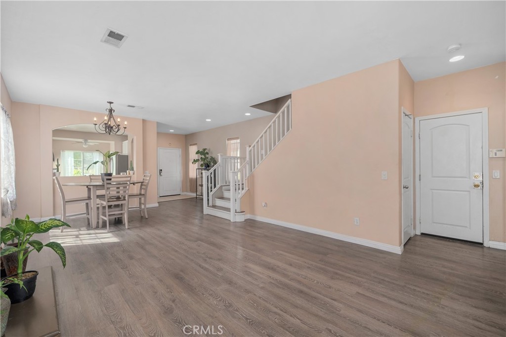 2618 W Via San Carlos