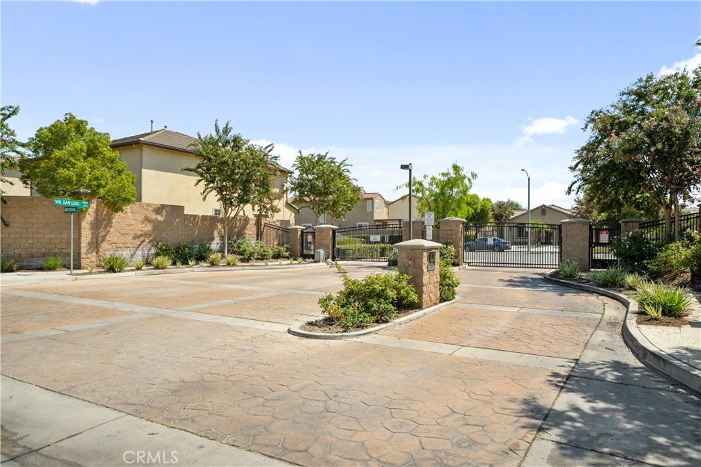 2618 W Via San Carlos