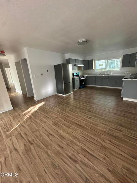 5538 Gotham Street 5540 A Bell Gardens CA 90201