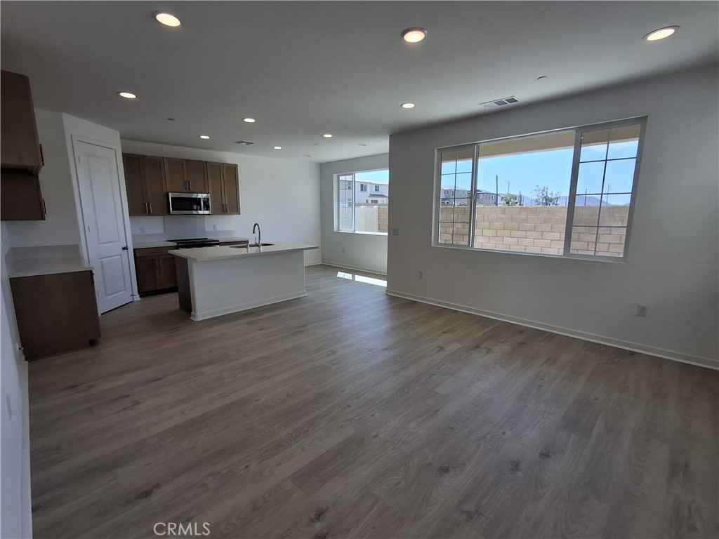 29211 Santa Fe Springs