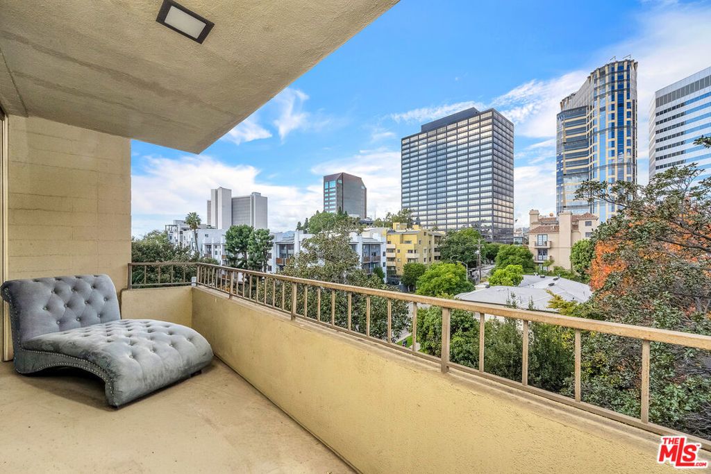 Photo of 1300 Midvale Avenue #501, Los Angeles, CA 90024 (MLS # 26633741)