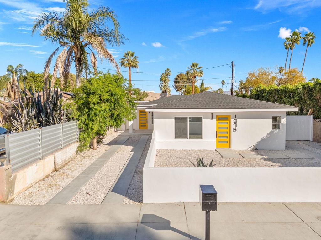 1372 E Camino Primrose