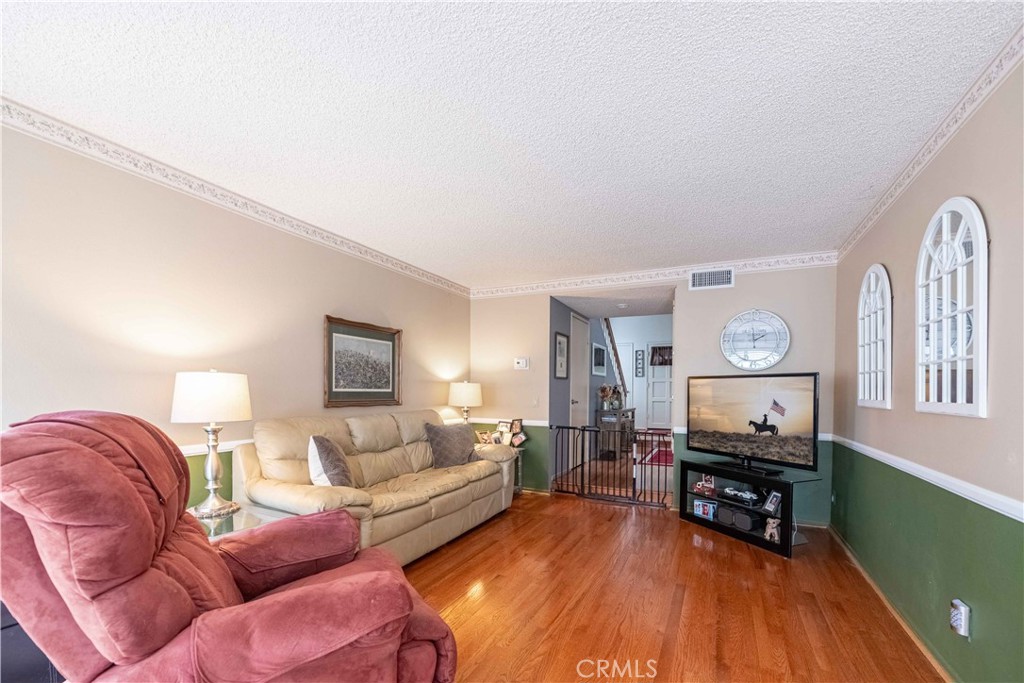 Creekside (290) - Residential