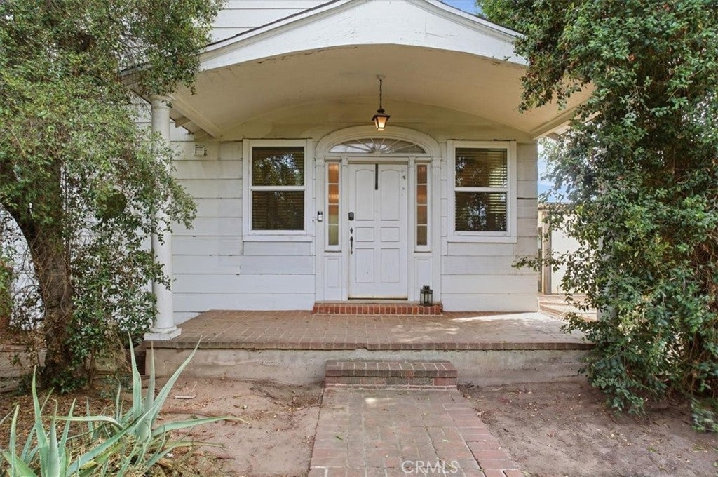15808 Nordhoff ST