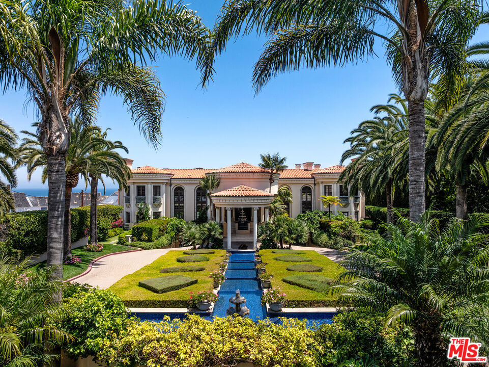 28824 Cliffside Drive