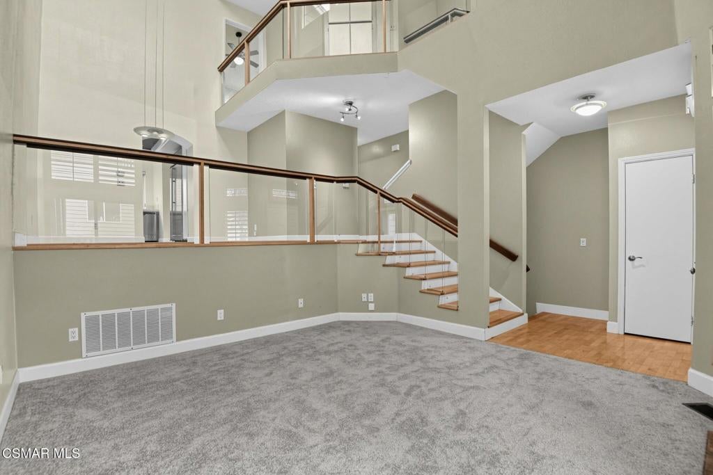 1086 Stravinsky Lane 102