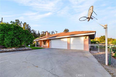 Photo of 3797 Jeffers RD, San Bernardino, CA 92404 (MLS # CV26181506)