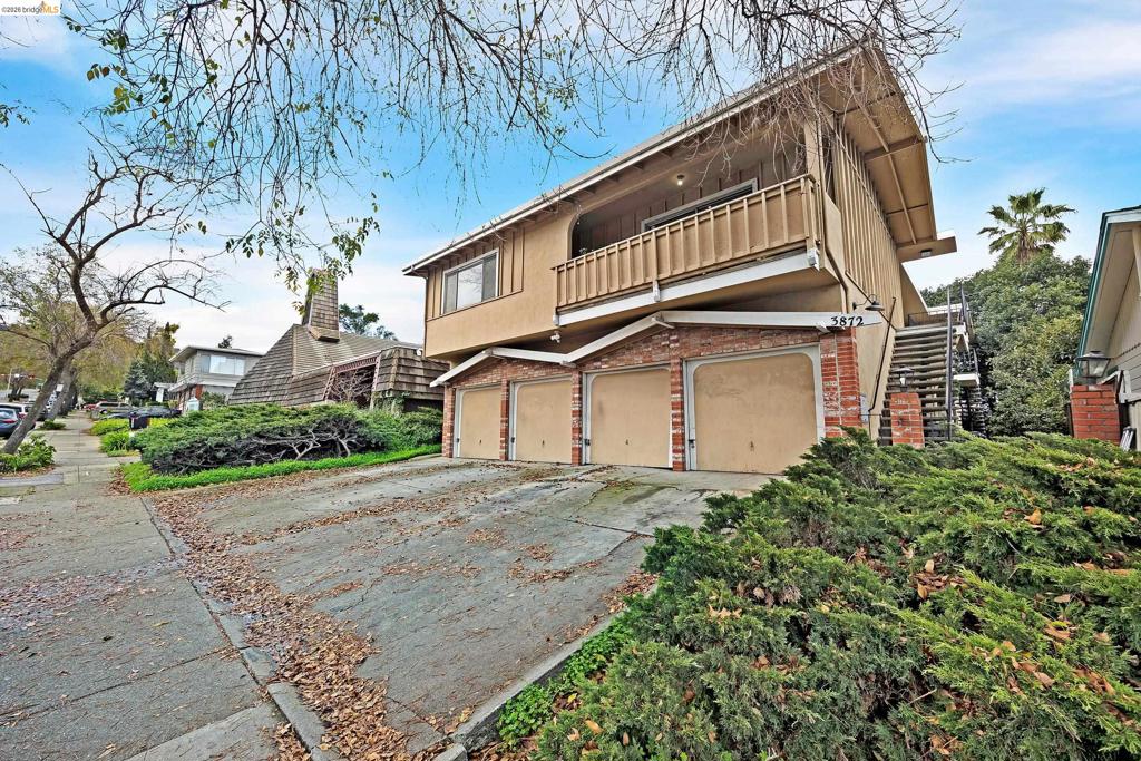3872 35Th Ave