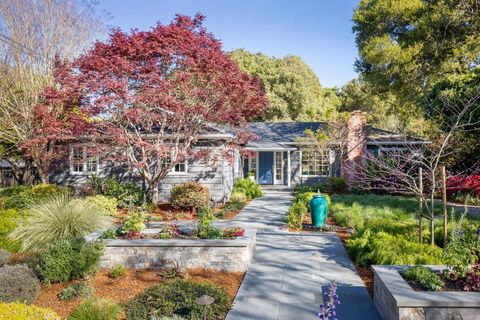 Photo of 660 Menlo Oaks Drive, Menlo Park, CA 94025 (MLS # ML82039786)