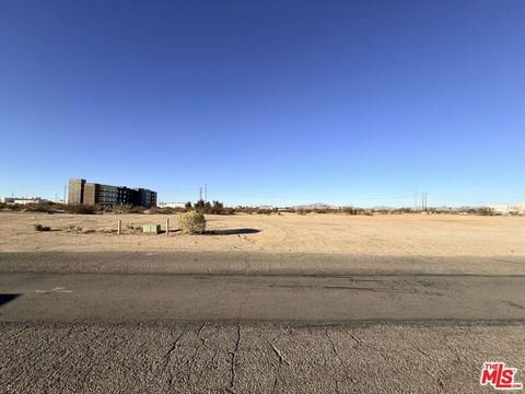 Photo of 0 Cottonwood Avenue, Victorville, CA 92395 (MLS # 25610327) Photo of 0 Cottonwood Avenue, Victorville, CA 92395 (MLS # 25610327)