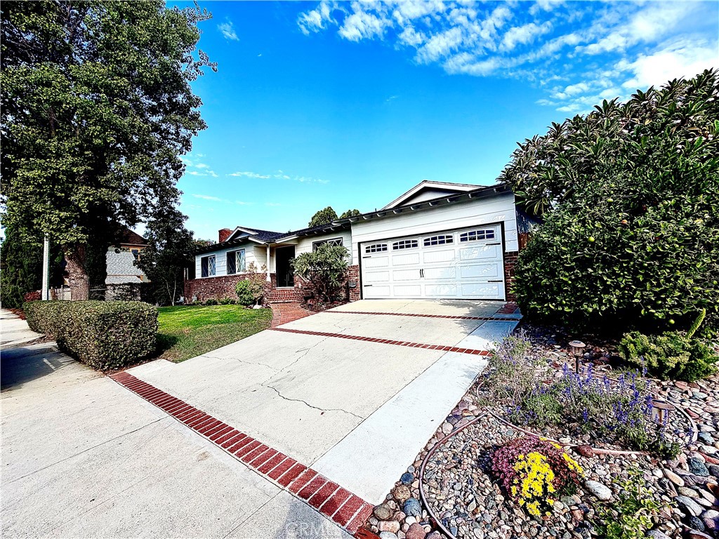 13827 Freiburg Street