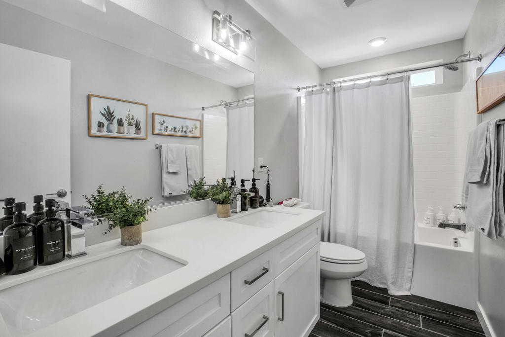 Arbors - Residential